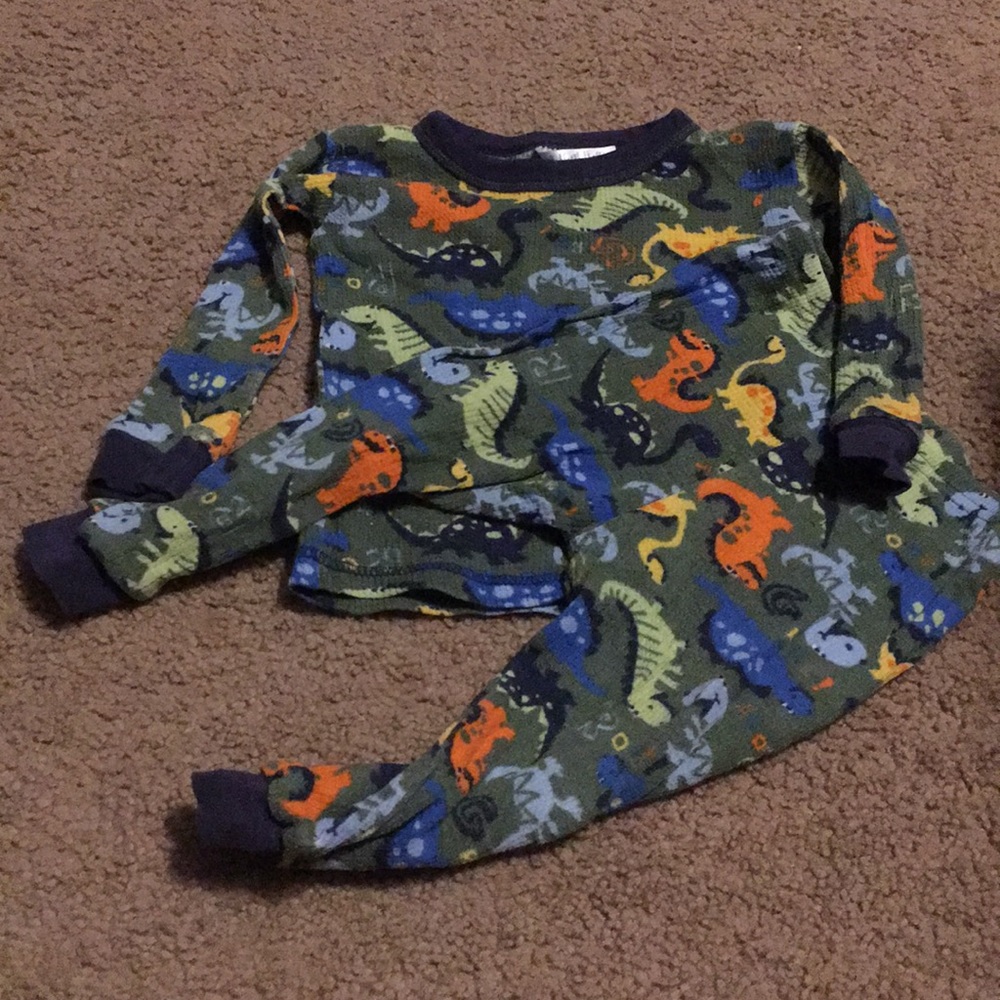 3/$10 Dinosaur pajama set